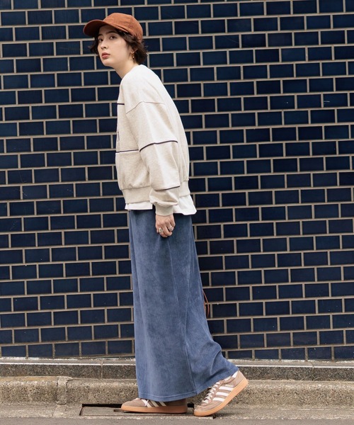 GEORGE'S（ジョージズ）の「カラーブロックスウェット（スウェット・レディース・チャコールグレー/オートミール/ネイビー・SMALL/MEDIUM）」の6枚目の写真