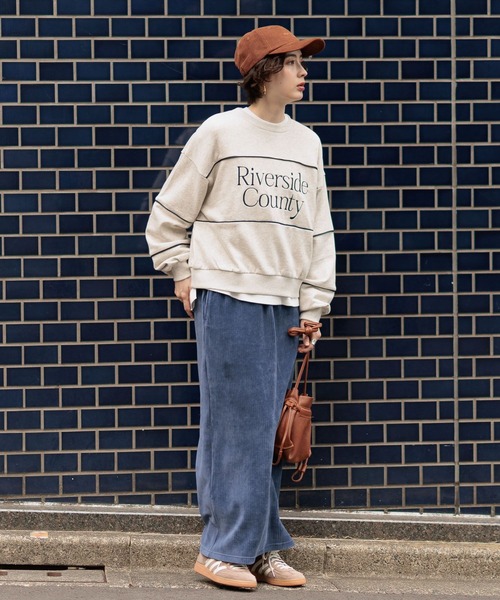 GEORGE'S（ジョージズ）の「カラーブロックスウェット（スウェット・レディース・チャコールグレー/オートミール/ネイビー・SMALL/MEDIUM）」の8枚目の写真