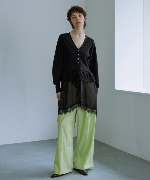 ADAM ET ROPE'（アダムエロペ）の「ヘムレースシアージレ（シャツ/ブラウス・レディース・ネイビー/オフホワイト/ブラック・FREE）」の5枚目の写真