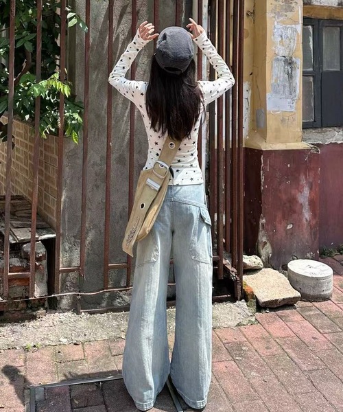 HALEY PESCA（ヘーリーペスカ）の「HALEY PESCA/ロゴプリント　Vネック　スタードットカットソー（Tシャツ/カットソー・レディース・ホワイト/グレー・SMALL/MEDIUM）」の8枚目の写真