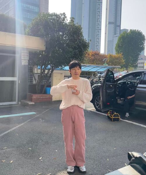 MUSINSA STANDARD WOMAN（ムシンサスタンダードウーマン）の「ウィメンズワイドコーデュロイパンツ[ピンク]（その他パンツ・レディース・その他・30/24/25/26/27/28/29）」の10枚目の写真