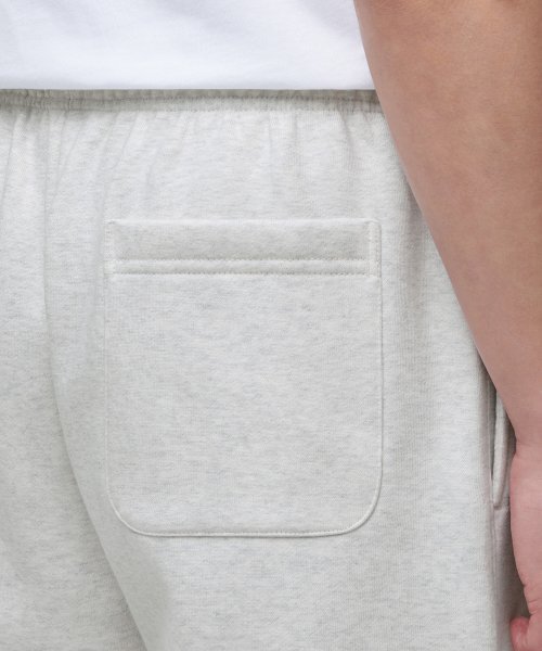 MUSINSA STANDARD（ムシンサスタンダード）の「フリーススウェットパンツ[オートミール]（スウェットパンツ・メンズ・その他・SMALL/MEDIUM/LARGE/X-LARGE/XX-LARGE/XXX-LARGE）」の5枚目の写真