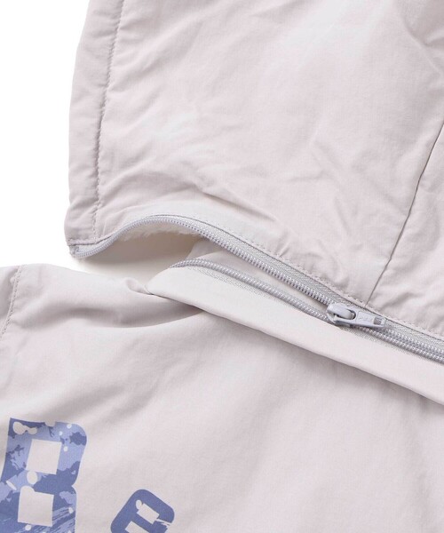 BeBe（ベベ）の「【撥水加工】アイスバーグプリントフード中綿コート（ダウンジャケット/コート・キッズ・ブルー系その他・110cm/120cm/130cm/140cm/150cm/100cm）」の8枚目の写真