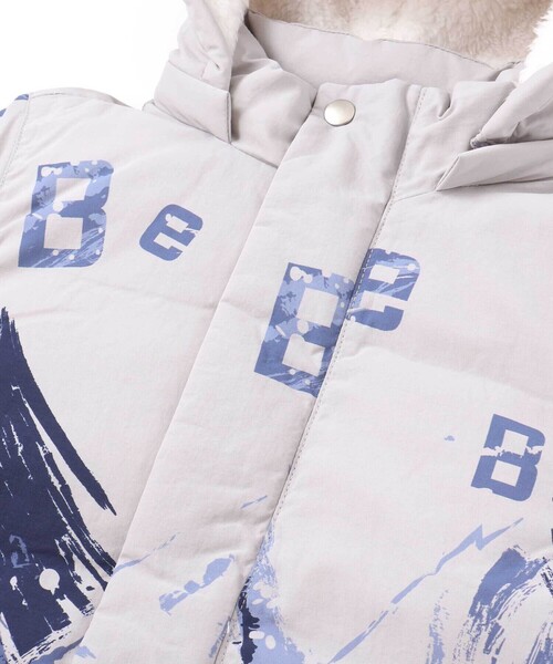 BeBe（ベベ）の「【撥水加工】アイスバーグプリントフード中綿コート（ダウンジャケット/コート・キッズ・ブルー系その他・110cm/120cm/130cm/140cm/150cm/100cm）」の10枚目の写真