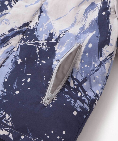 BeBe（ベベ）の「【撥水加工】アイスバーグプリントフード中綿コート（ダウンジャケット/コート・キッズ・ブルー系その他・110cm/120cm/130cm/140cm/150cm/100cm）」の13枚目の写真