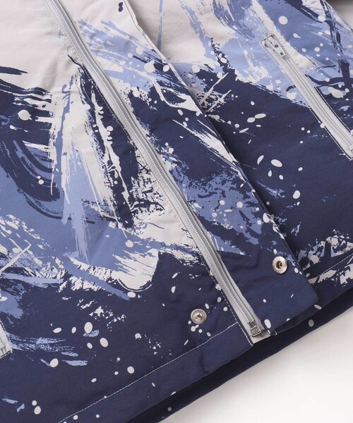 BeBe（ベベ）の「【撥水加工】アイスバーグプリントフード中綿コート（ダウンジャケット/コート・キッズ・ブルー系その他・110cm/120cm/130cm/140cm/150cm/100cm）」の14枚目の写真