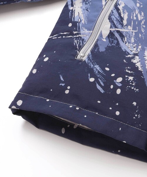 BeBe（ベベ）の「【撥水加工】アイスバーグプリントフード中綿コート（ダウンジャケット/コート・キッズ・ブルー系その他・110cm/120cm/130cm/140cm/150cm/100cm）」の15枚目の写真