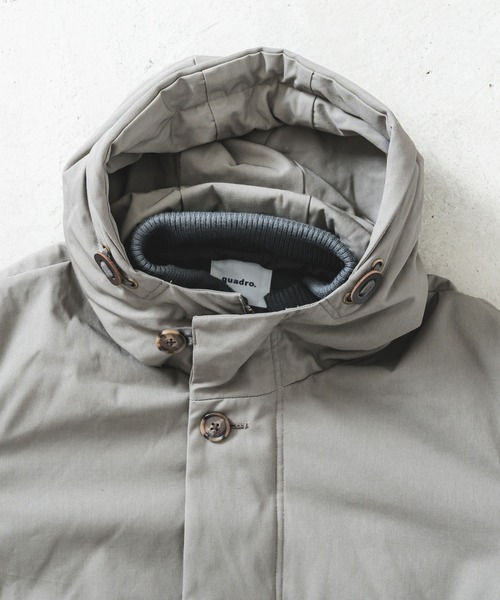 quadro（クオドロ）の「コットン/ポリエステル強撚ツイル中綿パーカーブルゾン（その他アウター・メンズ・チャコール/グレー・MEDIUM/LARGE）」の4枚目の写真