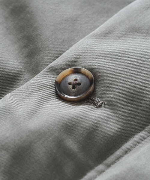 quadro（クオドロ）の「コットン/ポリエステル強撚ツイル中綿パーカーブルゾン（その他アウター・メンズ・チャコール/グレー・MEDIUM/LARGE）」の8枚目の写真