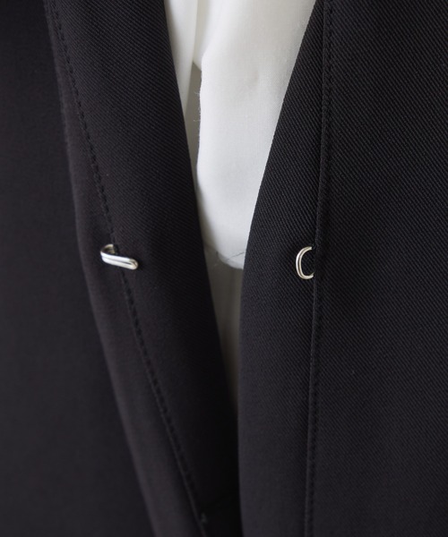 COLLAGE GALLARDAGALANTE（コラージュガリャルダガランテ）の「ツイルプリーツジレ/セレモニー/セットアップ可（ベスト・レディース・ベージュ/ブラック・FREE）」の20枚目の写真