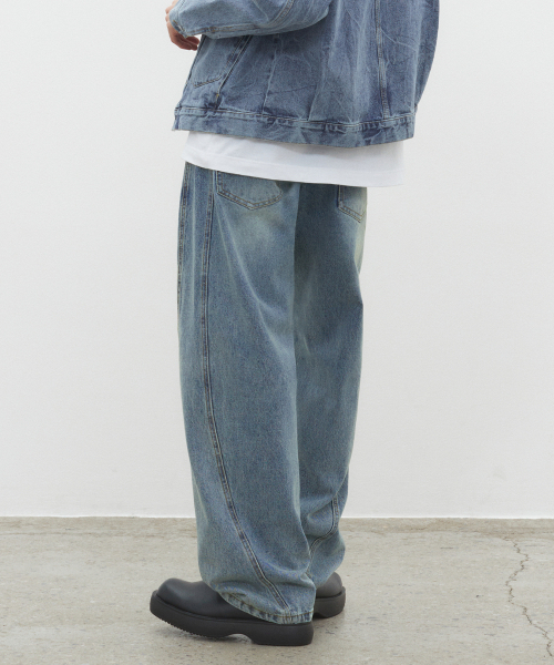 DECET(デケト)の「Curved Wide Jeans DCPT033YBlueB(デニムパンツ・レディース・その他・26/28/30/34/32)」の8枚目の写真