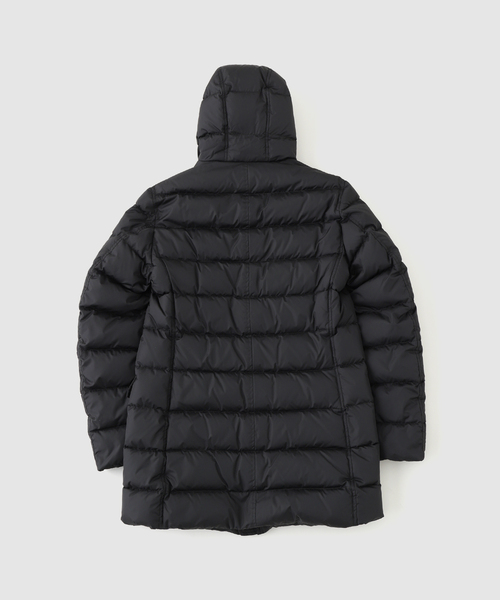 HERNO(ヘルノ)の「HERNO(へルノ) PolarTech 4Pocket Hooded Coat(ダウンジャケット/コート・メンズ・ブラック・50/44/48)」の2枚目の写真