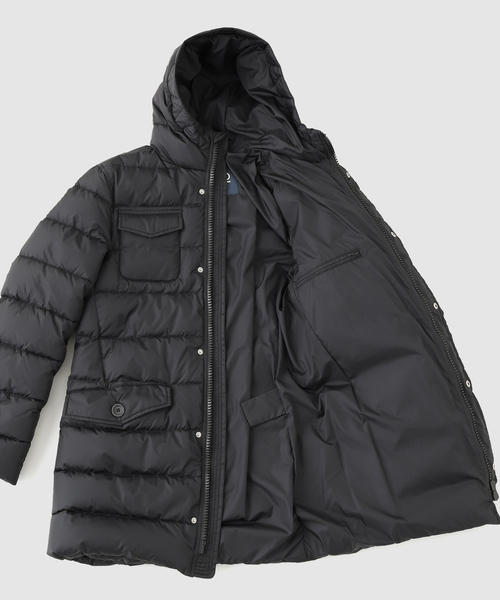 HERNO(ヘルノ)の「HERNO(へルノ) PolarTech 4Pocket Hooded Coat(ダウンジャケット/コート・メンズ・ブラック・50/44/48)」の6枚目の写真