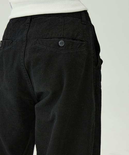 MAGOODGAN(メックウッドガン)の「カールン4217 ウォッシュドバルーンワイドフィットブラックチノパンツ(その他パンツ・レディース・その他・LARGE/MEDIUM/X-LARGE/SMALL)」の3枚目の写真