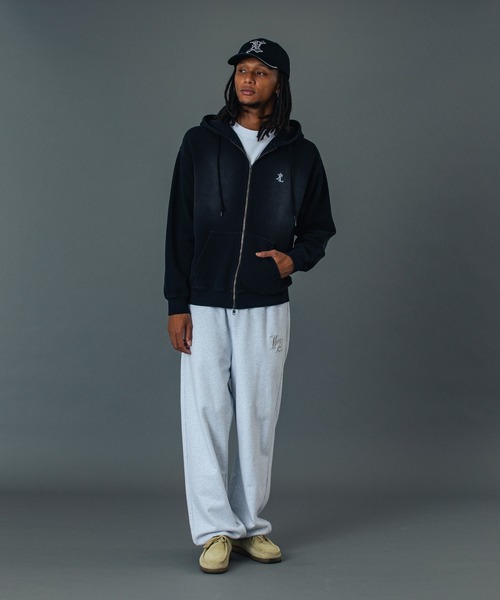 XLARGE(エクストララージ)の「FADED WAFFLE ZIP UP HOODED SWEATSHIRT(パーカー・メンズ・オフホワイト/ブラック/ネイビー/オリーブ・XL/L/M/S)」の9枚目の写真