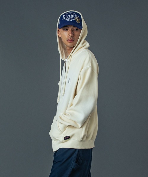XLARGE(エクストララージ)の「FADED WAFFLE ZIP UP HOODED SWEATSHIRT(パーカー・メンズ・オフホワイト/ブラック/ネイビー/オリーブ・XL/L/M/S)」の6枚目の写真