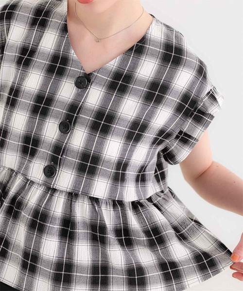 titivate(ティティベイト)の「ペプラムフレンチスリーブブラウス(シャツ/ブラウス・レディース・ブラウン/オフホワイト/ブラック/ブラック系その他・S/M/L)」の10枚目の写真