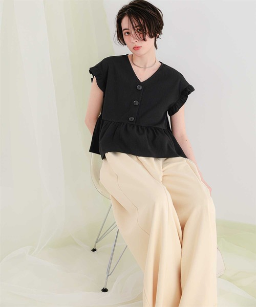 titivate(ティティベイト)の「ペプラムフレンチスリーブブラウス(シャツ/ブラウス・レディース・ブラウン/オフホワイト/ブラック/ブラック系その他・S/M/L)」の13枚目の写真
