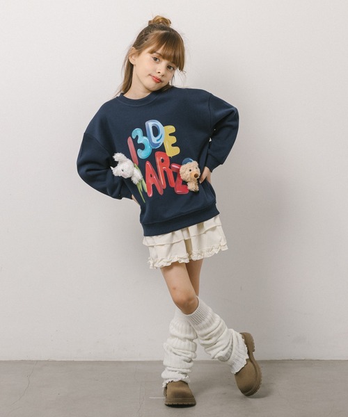 URBAN CHERRY（アーバンチェリー）の「ぬいぐるみ付ロゴプリントトレーナー（スウェット・キッズ・アイボリー/ネイビー・110cm/140cm/120cm/130cm/150cm）」の10枚目の写真