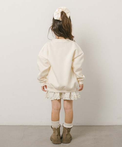 URBAN CHERRY（アーバンチェリー）の「ぬいぐるみ付ロゴプリントトレーナー（スウェット・キッズ・アイボリー/ネイビー・110cm/140cm/120cm/130cm/150cm）」の4枚目の写真