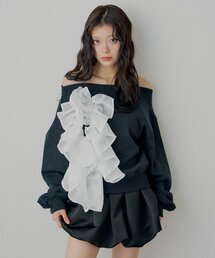Chico | 【SALON by Chico】ランダムチュールデザインオフショルスウェット(Tシャツ/カットソー)