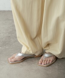 GALLEST（ギャレスト）の「スクエアトゥトングサンダル（サンダル）」