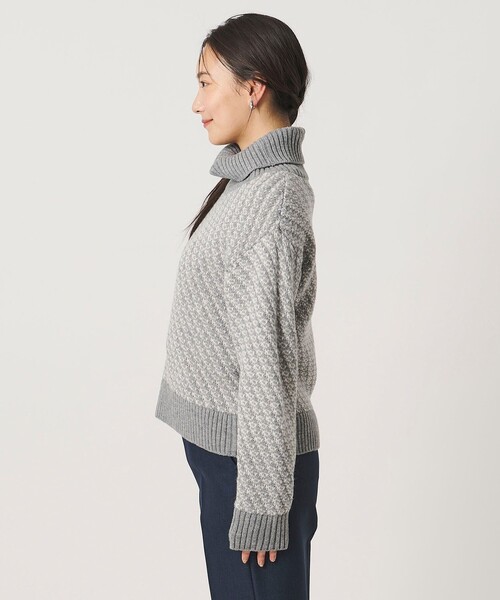 A DAY IN THE LIFE UNITED ARROWS(アデイインザライフユナイテッドアローズ)の「ラメ バイアスジャガード オフタートルニット グレー <A DAY IN THE LIFE>(ニット/セーター・レディース・グレー系・FREE)」の5枚目の写真