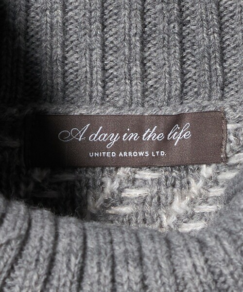 A DAY IN THE LIFE UNITED ARROWS(アデイインザライフユナイテッドアローズ)の「ラメ バイアスジャガード オフタートルニット グレー <A DAY IN THE LIFE>(ニット/セーター・レディース・グレー系・FREE)」の13枚目の写真