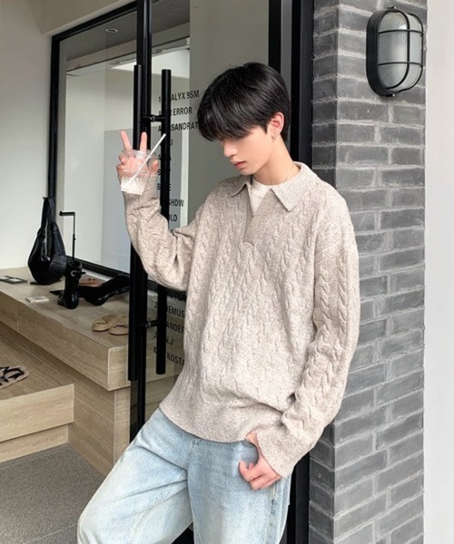 NOWLE(ノウル)の「【NOWLE】ケーブル編み フェイクレイヤード スキッパーニット(ニット/セーター・メンズ・ライトベージュ/ライトブルー/ライトグレー・MEDIUM/LARGE)」の10枚目の写真