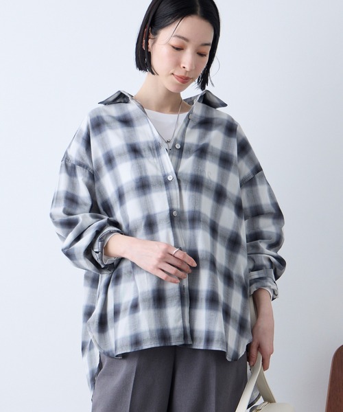 Aunely（オーネリー）の「【Aunely】洗練シアー チェックシャツ / マシンウォッシャブル＜YOSOOIシリーズ＞（シャツ/ブラウス・レディース・ブラウン/ベージュ/ネイビー/アイボリー/ブラック/ライトブルー・M/L）」の2枚目の写真