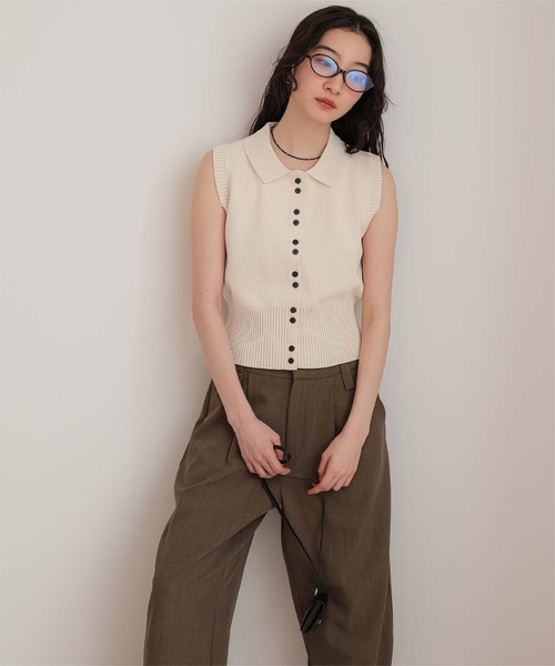 miette(ミエット)の「ダブルボタン襟付きノースリーブニット(ニット/セーター・レディース・チャコール/ブラック/アイボリー・M/S/L)」の4枚目の写真
