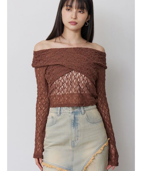 MURUA（ムルーア）の「レースカシュクールオフショルトップス（Tシャツ/カットソー・レディース・ブラウン/ブラック/アイボリー・FREE）」の3枚目の写真