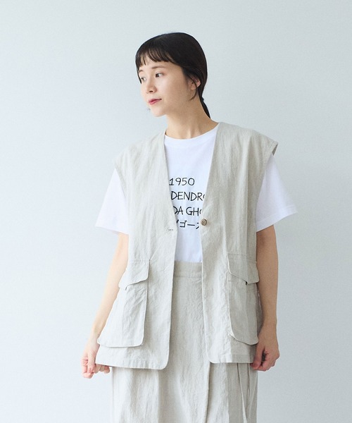 yuni(ユニ )の「高密度Cotton/Linen ベスト(シャツ/ブラウス・レディース・アイボリー/ブラック・FREE)」の1枚目の写真