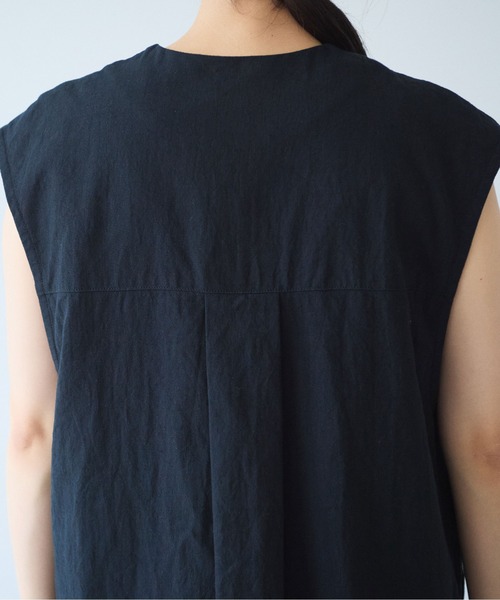 yuni(ユニ )の「高密度Cotton/Linen ベスト(シャツ/ブラウス・レディース・アイボリー/ブラック・FREE)」の22枚目の写真