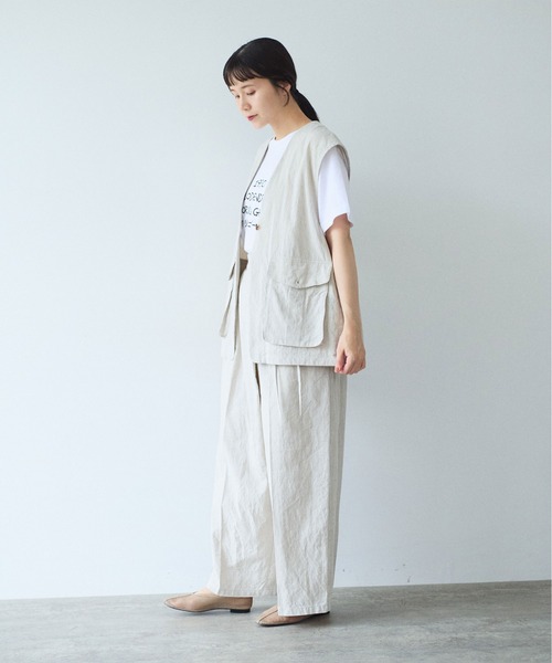 yuni(ユニ )の「高密度Cotton/Linen ベスト(シャツ/ブラウス・レディース・アイボリー/ブラック・FREE)」の4枚目の写真