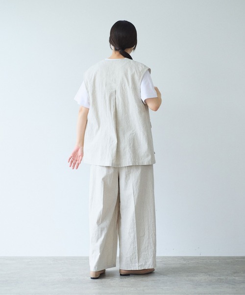 yuni(ユニ )の「高密度Cotton/Linen ベスト(シャツ/ブラウス・レディース・アイボリー/ブラック・FREE)」の5枚目の写真
