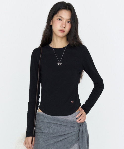 MONGDOL（モンドル）の「[6色] エッセンシャルロングスリーブTシャツ MDTS063（Tシャツ/カットソー・レディース・ライトグレー/チャコールグレー/ホワイト/ブラック/カーキ/ブラウン・SMALL/MEDIUM）」の8枚目の写真