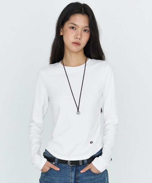 MONGDOL（モンドル）の「[6色] エッセンシャルロングスリーブTシャツ MDTS063（Tシャツ/カットソー・レディース・ライトグレー/チャコールグレー/ホワイト/ブラック/カーキ/ブラウン・SMALL/MEDIUM）」の14枚目の写真