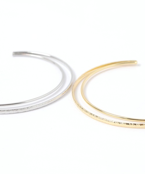 LAKOLE（ラコレ）の「ツインラインメタルバングル / 644582（バングル/リストバンド・レディース・その他1/その他2・FREE）」の4枚目の写真