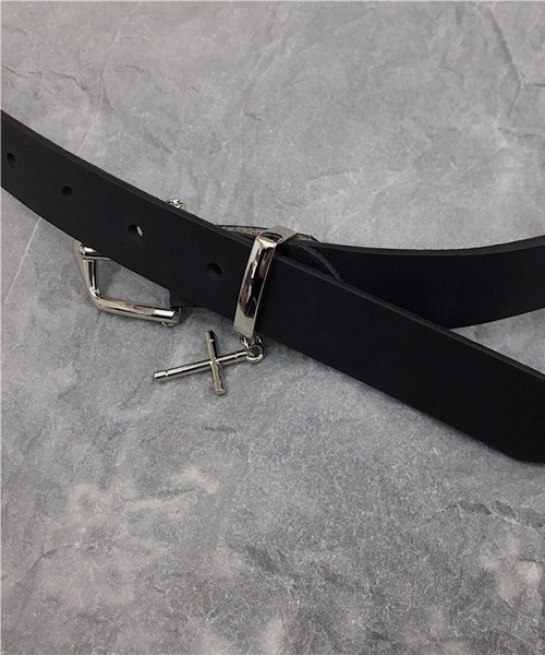 WESTBOY(ウエストボーイ)の「ユニセックス クロスチャーム付き シンプルブラックベルト WO26S5AC04(ベルト・メンズ・ブラック・FREE)」の7枚目の写真