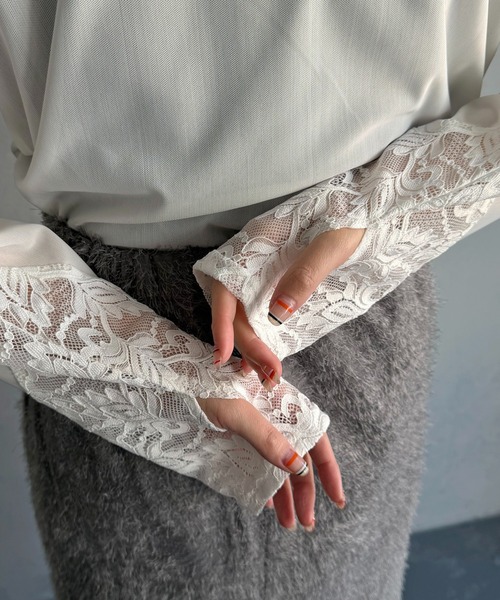 &g'aime(アンジェム)の「【&g'aime 】シアー&レーストップス Sheer & Lace Mixed Top(Tシャツ/カットソー・レディース・ホワイト/ブラック・FREE)」の7枚目の写真