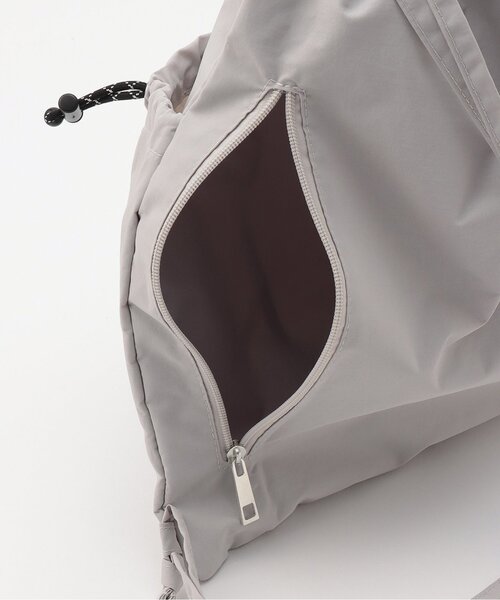 LOVETOXIC（ラブトキシック）の「【LTXC】【撥水】ナイロンナップサック（バックパック/リュック・キッズ・アイボリー/ブラック/グレー・F）」の10枚目の写真