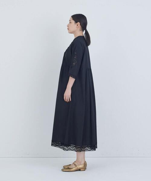 ADIEU TRISTESSE(アデュートリステス)の「【4月ベストセラーブランド内4位】【4月お気に入り登録ブランド内2位】ポプリン刺繍ワンピース(ワンピース・レディース・オフホワイト/ブルーグレー/ブラック・38)」の15枚目の写真