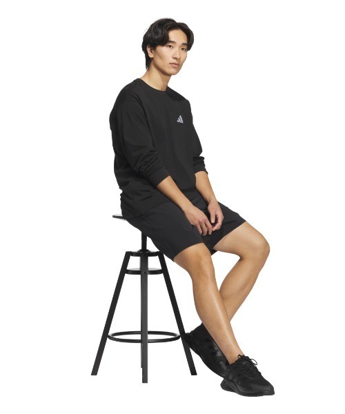 adidas(アディダス)の「アディダス adidas エッセンシャルズ プラス ルーズフィット スモールロゴ 長袖Tシャツ(Tシャツ/カットソー・メンズ・ネイビー/ブラック・S/M/L/LL/3L)」の8枚目の写真