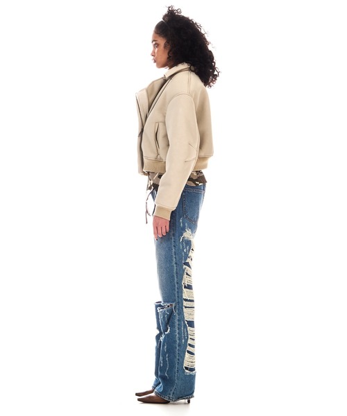 BEEDEN（ビーデン）の「DROP SHOULDER FAUX MOUTON JACKET（ムートンコート・レディース・アイボリー/ブラック・SMALL/MEDIUM）」の16枚目の写真