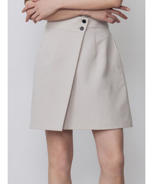 MURUA(ムルーア)の「【接触冷感】ラップライクミニスカート【セットアップ着用可】(スカート・レディース・グレー/ベージュ/ブラック/ブルー・1/2)」の1枚目の写真