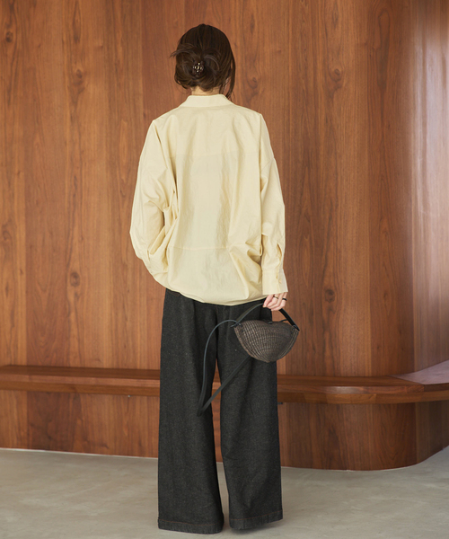 plage(プラージュ)の「linen mix tuck デニムパンツ(デニムパンツ・レディース・ブラック・34/36/38)」の6枚目の写真