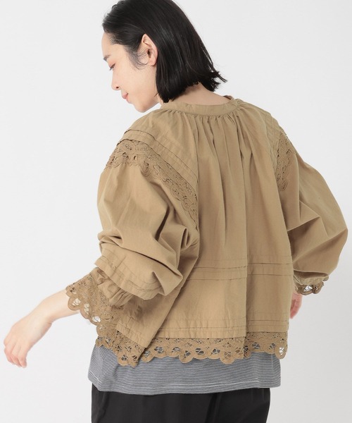 studio CLIP(スタディオクリップ)の「【Limited Line】バテンレースギャザーブラウス(シャツ/ブラウス・レディース・ブラック/ベージュ・FREE)」の4枚目の写真