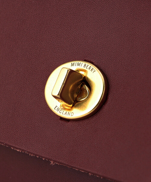 MIMI BERRY（ミミベリー）の「MIMI BERRY | ショルダーバッグ EVE WOMEN（ショルダーバッグ・レディース・ブラック/ワイン・ONE）」の8枚目の写真