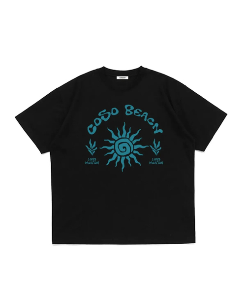 COSO(コソ)の「CCビーチアートワーク半袖Tシャツ(6色)(Tシャツ/カットソー・レディース・ホワイト/ライトグレー/ネイビー/バーガンディー/グレー/ブラック・SMALL/MEDIUM/LARGE)」の2枚目の写真